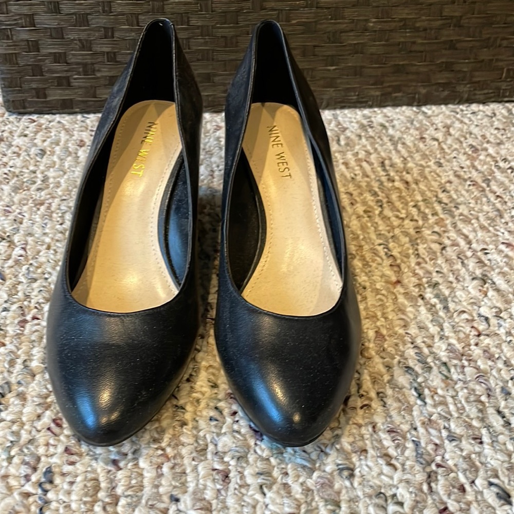 Nine West wedge shoe